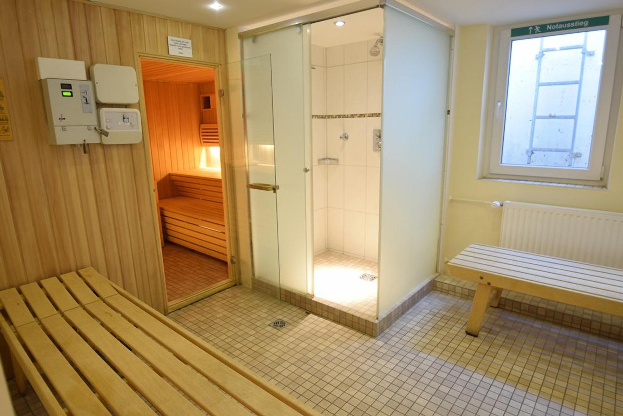 Schoenes Neues Hochwertig Renoviertes 2-Zimmer Appartement In Der 4. Etage. 韦斯特兰 外观 照片